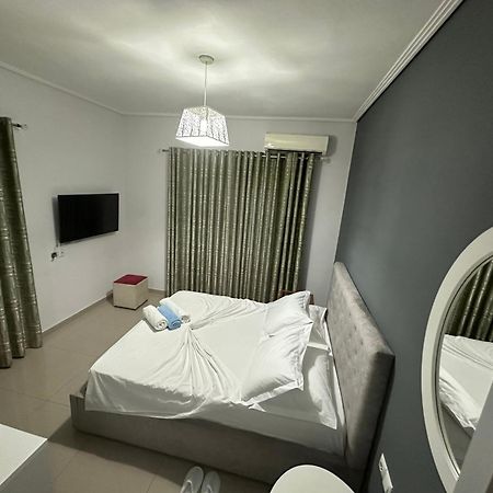 Hotel Elisabet Sarandë Buitenkant foto