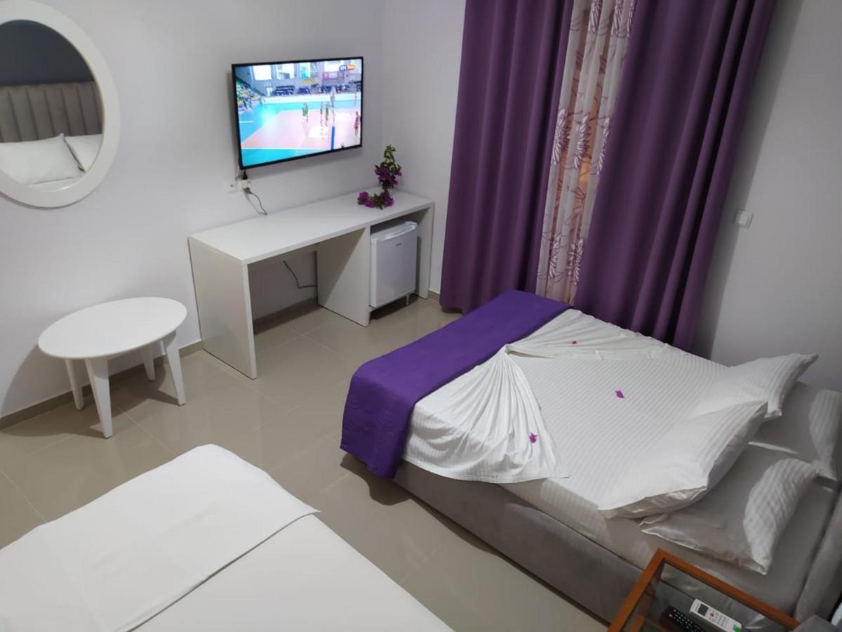 Hotel Elisabet Sarandë Buitenkant foto