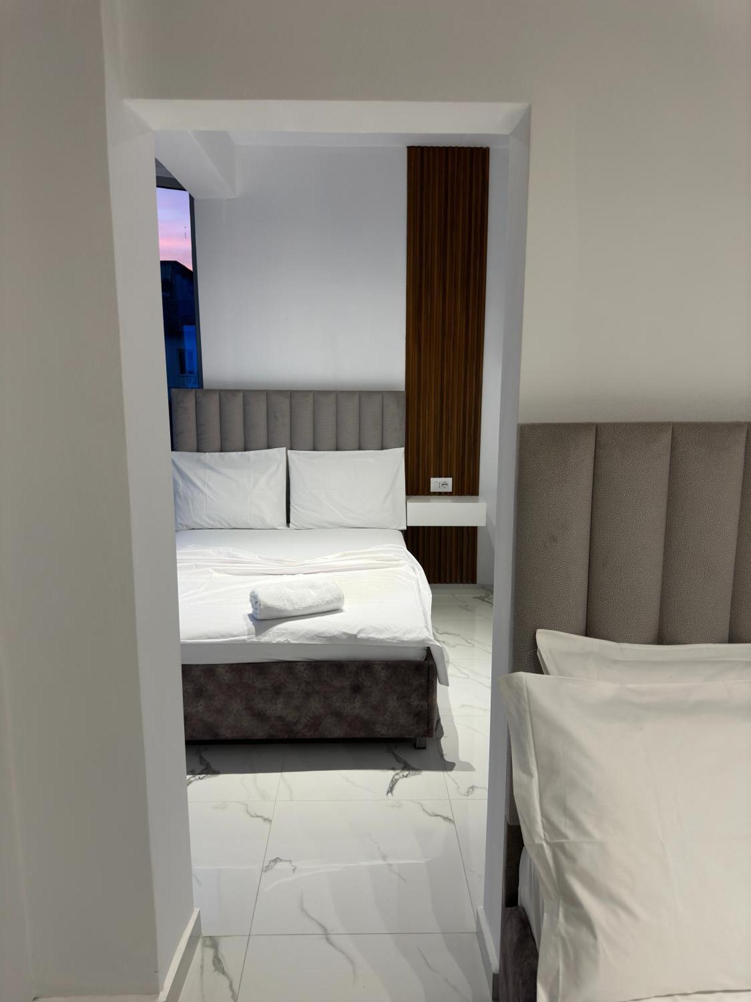 Hotel Elisabet Sarandë Buitenkant foto