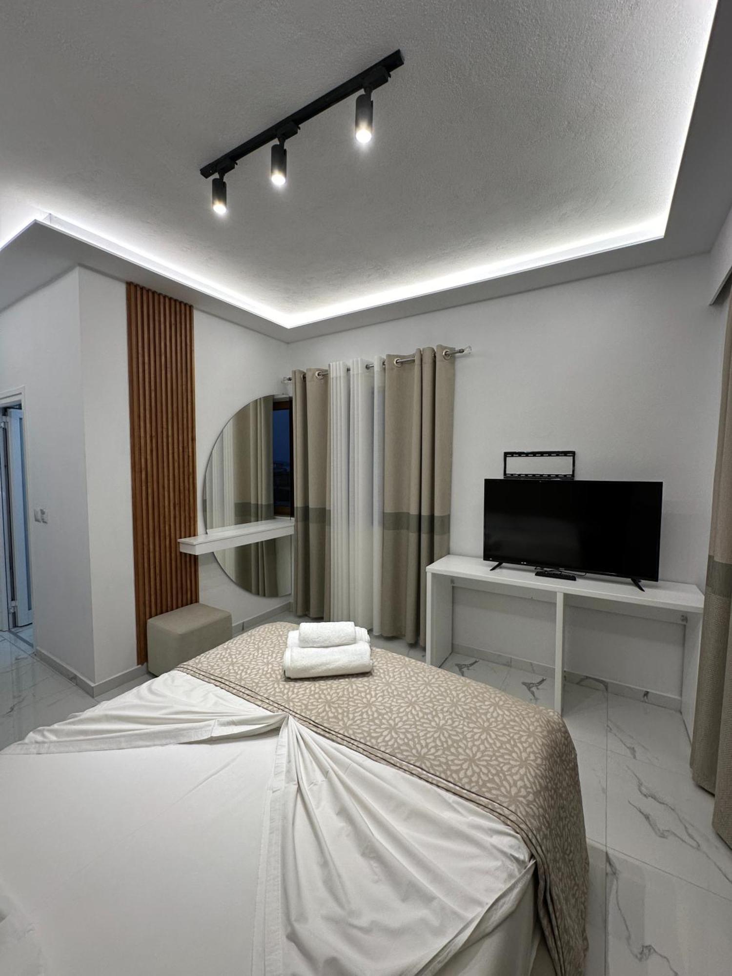 Hotel Elisabet Sarandë Buitenkant foto