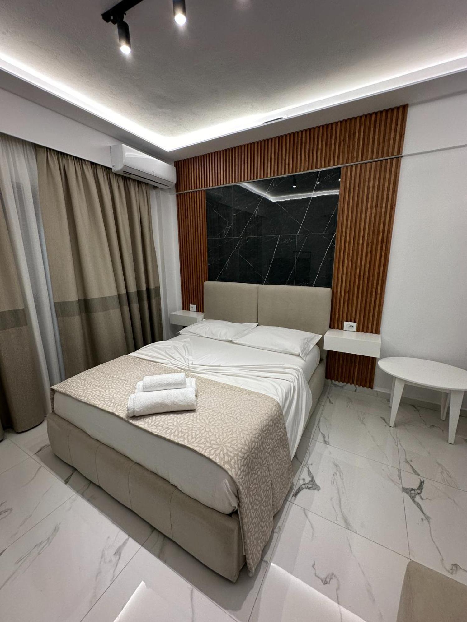 Hotel Elisabet Sarandë Buitenkant foto