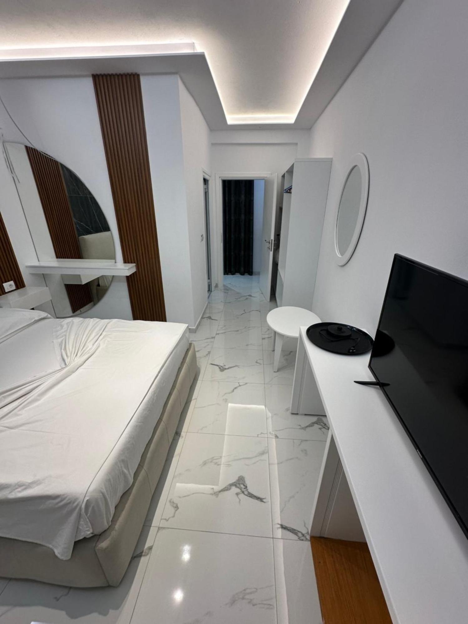 Hotel Elisabet Sarandë Buitenkant foto