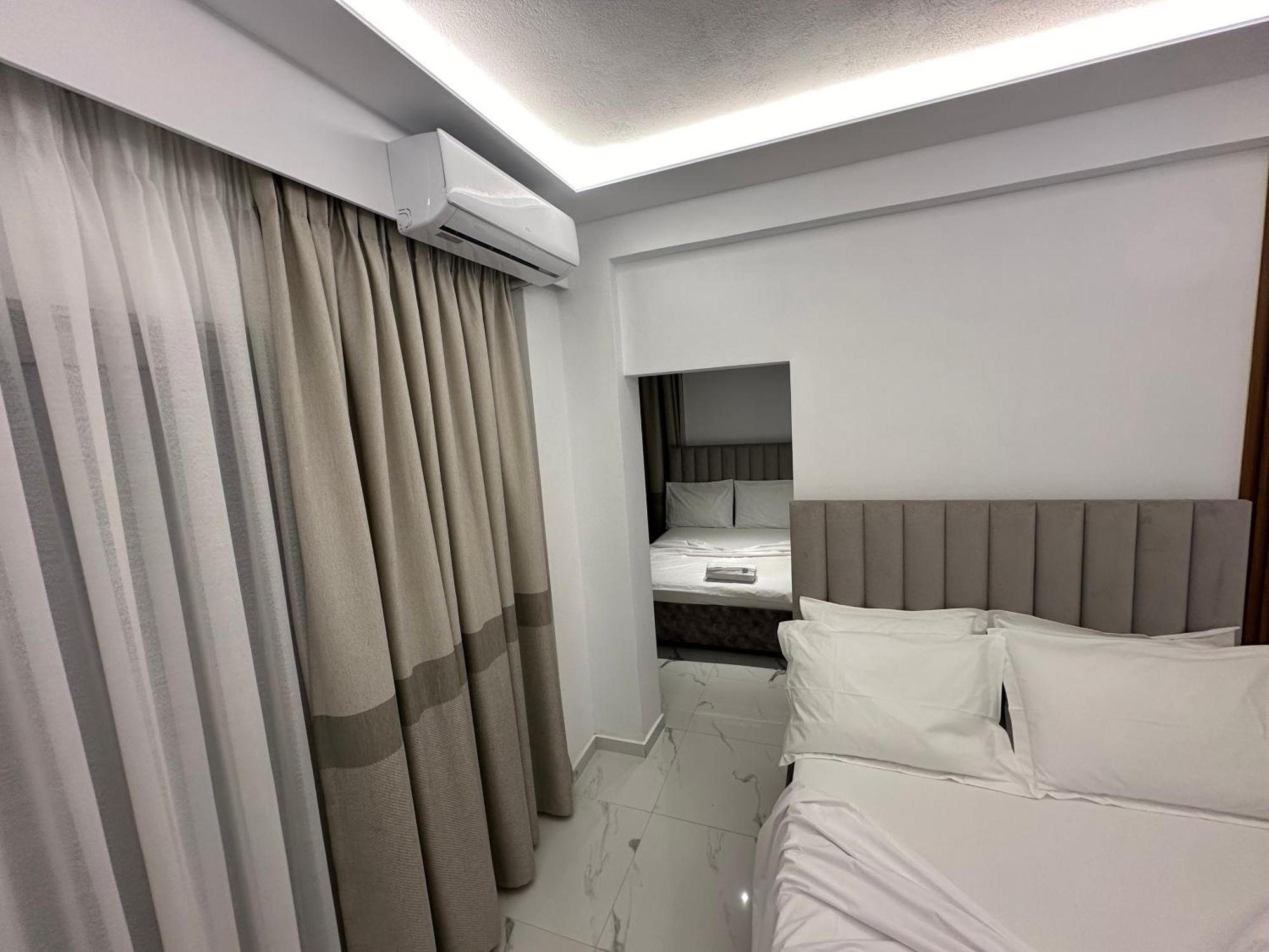 Hotel Elisabet Sarandë Buitenkant foto