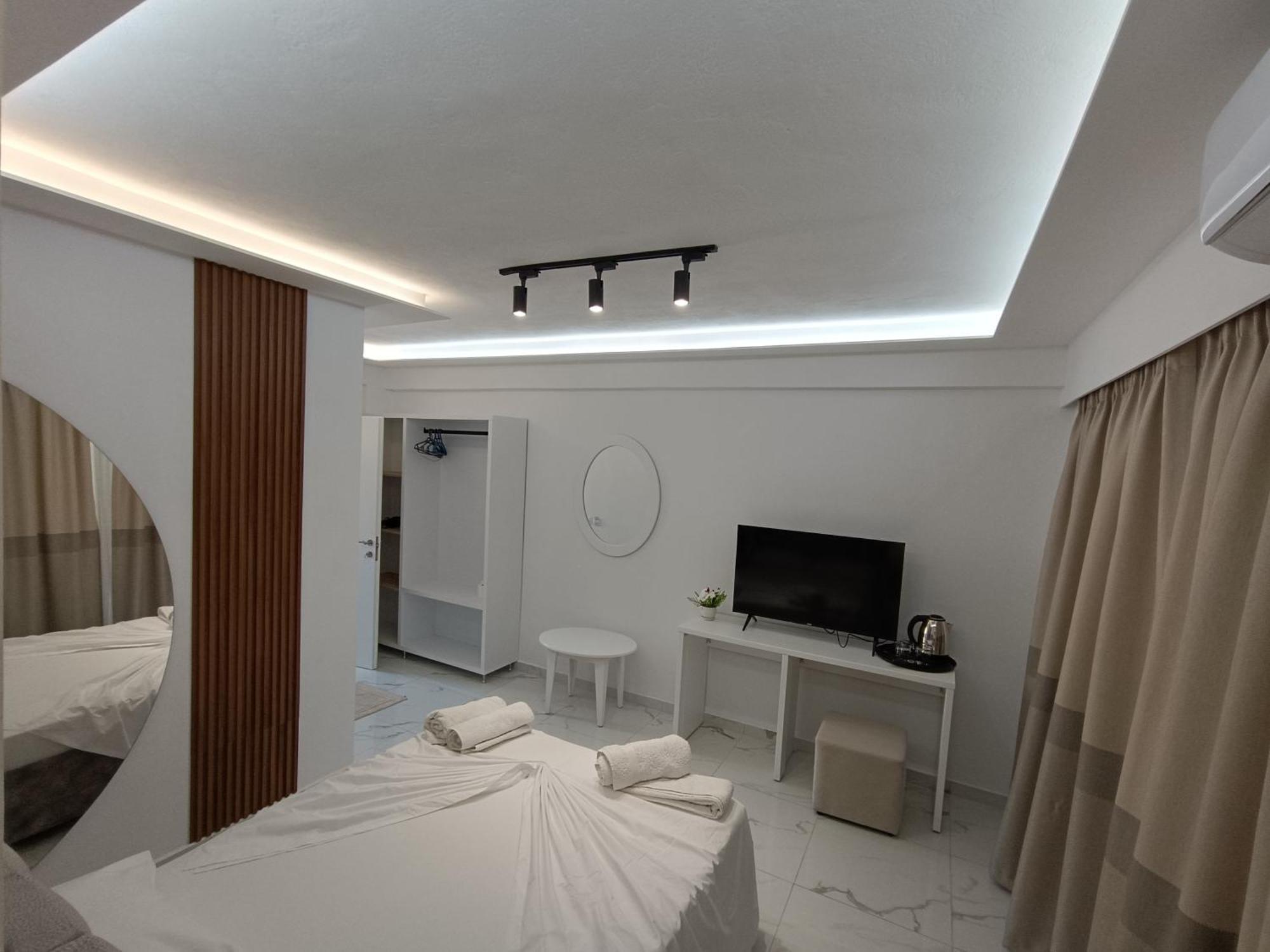 Hotel Elisabet Sarandë Buitenkant foto